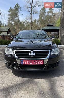 Універсал Volkswagen Passat 2008 в 