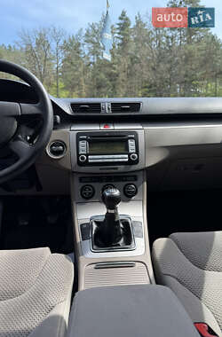 Універсал Volkswagen Passat 2008 в 