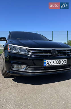 Седан Volkswagen Passat 2016 в 