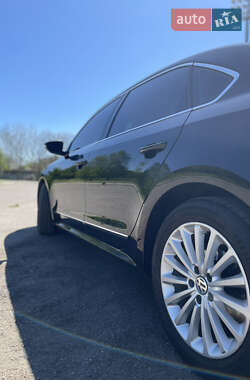 Седан Volkswagen Passat 2016 в 