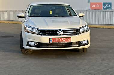 Седан Volkswagen Passat 2017 в 