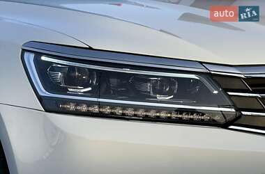 Седан Volkswagen Passat 2017 в 