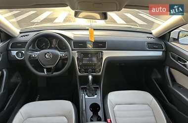Седан Volkswagen Passat 2017 в 
