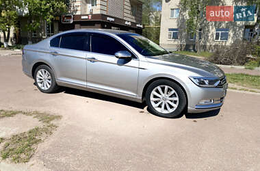 Седан Volkswagen Passat 2016 в Коростене