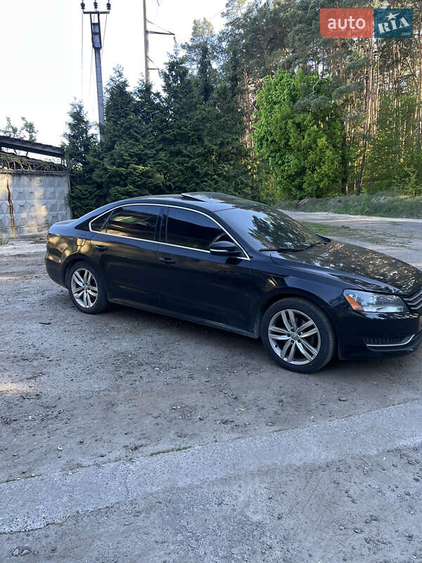 Седан Volkswagen Passat 2012 в Киеве