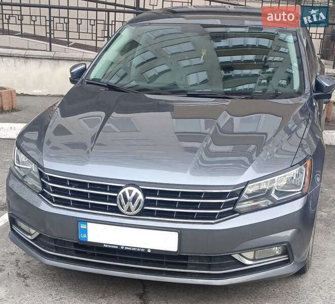 Седан Volkswagen Passat 2016 в Киеве
