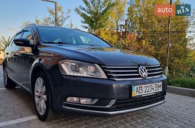 Універсал Volkswagen Passat 2012 в Вінниці