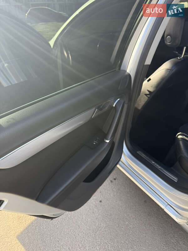 Седан Volkswagen Passat 2013 в Ирпене