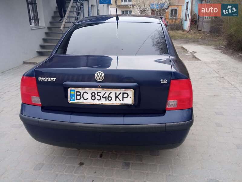Седан Volkswagen Passat 1999 в Бориславе