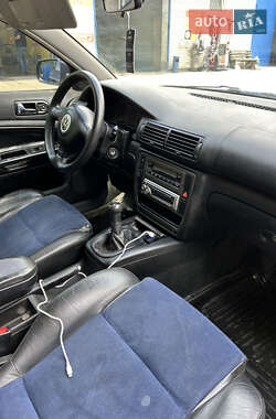 Седан Volkswagen Passat 1998 в 