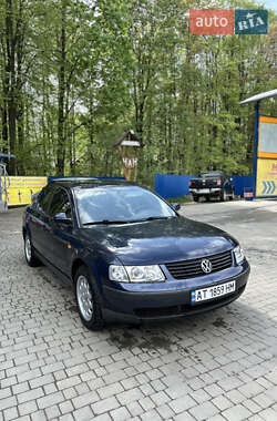 Седан Volkswagen Passat 1998 в 