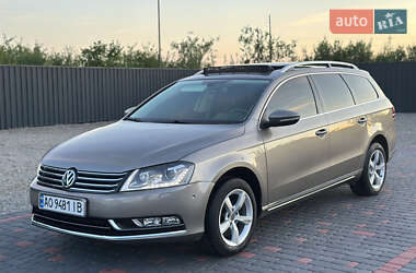 Універсал Volkswagen Passat 2012 в 