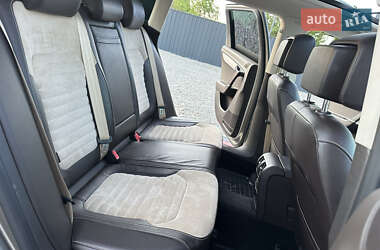 Універсал Volkswagen Passat 2012 в 