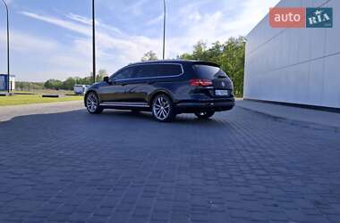 Універсал Volkswagen Passat 2018 в Києві