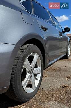 Седан Volkswagen Passat 2015 в 