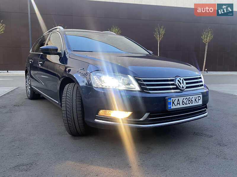Универсал Volkswagen Passat 2012 в 