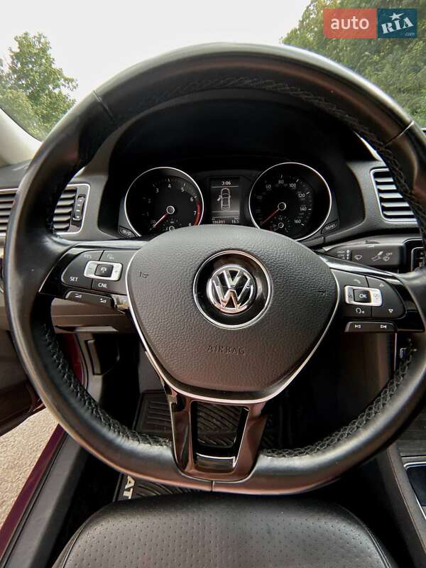 Седан Volkswagen Passat 2016 в Подольске