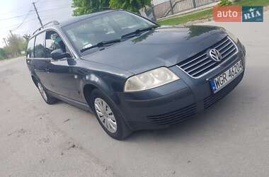 Универсал Volkswagen Passat 2001 в Звягеле