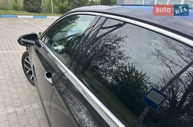 Седан Volkswagen Passat 2022 в 