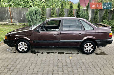 Седан Volkswagen Passat 1992 в Кіцмані