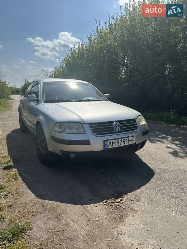 Седан Volkswagen Passat 2001 в Овруче