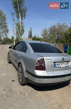 Седан Volkswagen Passat 2001 в Овруче