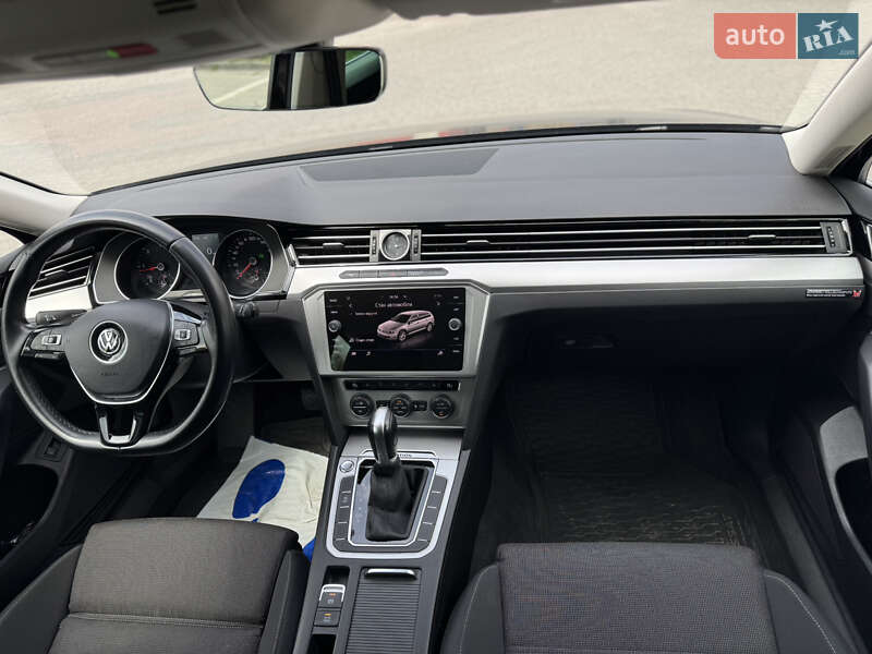 Универсал Volkswagen Passat 2018 в Тернополе