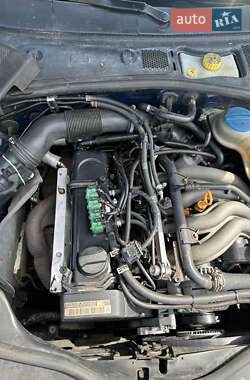 Седан Volkswagen Passat 2003 в 