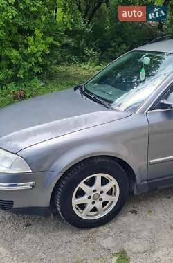 Універсал Volkswagen Passat 2005 в Гусятині