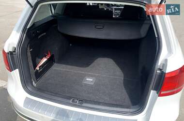 Универсал Volkswagen Passat 2011 в 