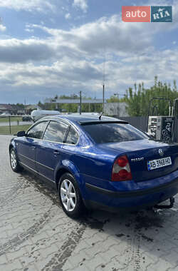 Седан Volkswagen Passat 2003 в 