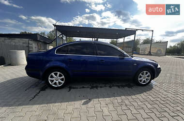 Седан Volkswagen Passat 2003 в 