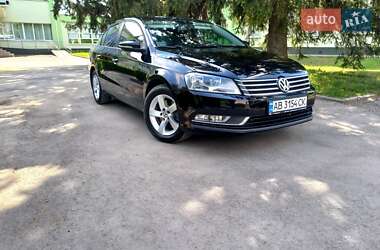 Седан Volkswagen Passat 2011 в Тульчині