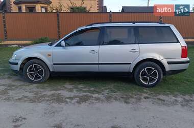 Универсал Volkswagen Passat 1999 в Старой Выжевке