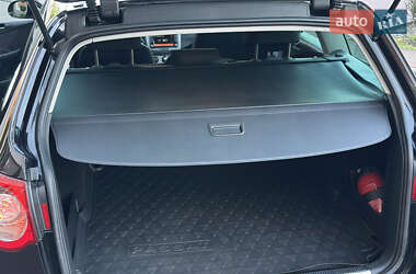 Універсал Volkswagen Passat 2009 в 