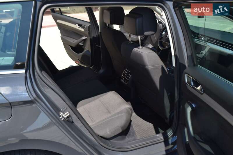 Универсал Volkswagen Passat 2015 в Хмельницком фото 26 Универсал Volkswagen Passat 2015 в Хмельницком