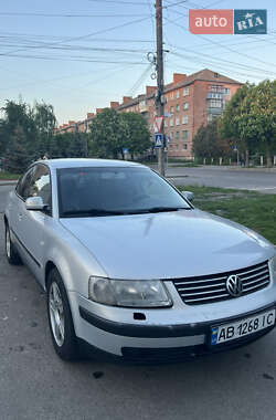 Седан Volkswagen Passat 2000 в 