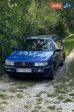 Універсал Volkswagen Passat 1995 в Івано-Франківську