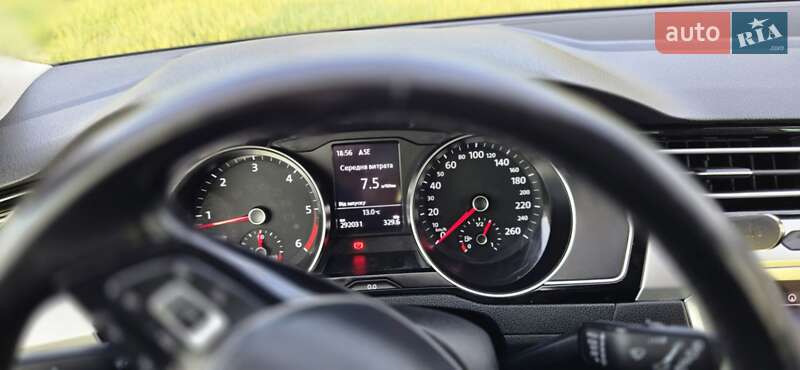 Универсал Volkswagen Passat 2017 в Харькове