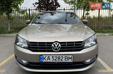 Седан Volkswagen Passat 2015 в Софиевской Борщаговке
