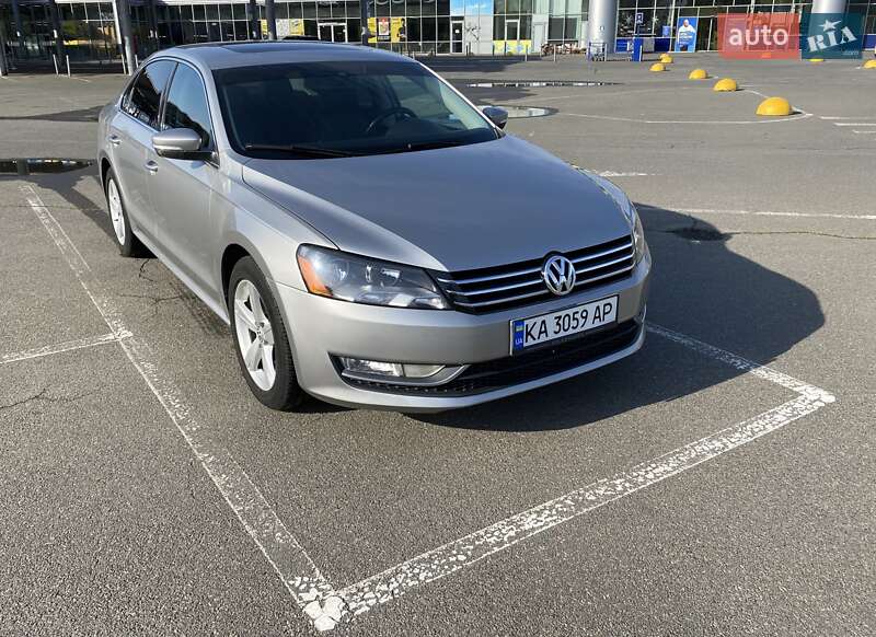 Седан Volkswagen Passat 2012 в 