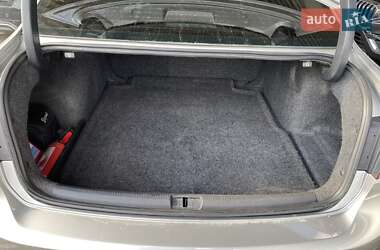 Седан Volkswagen Passat 2012 в 