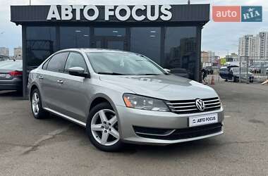 Седан Volkswagen Passat 2012 в Киеве