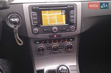 Универсал Volkswagen Passat 2013 в 