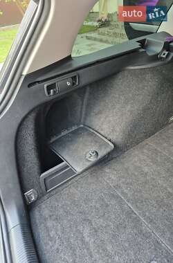 Універсал Volkswagen Passat 2011 в 