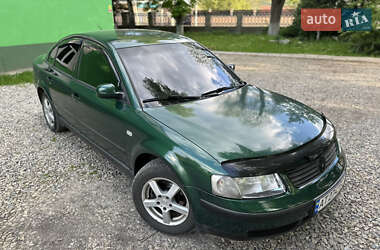 Седан Volkswagen Passat 1999 в Коломиї