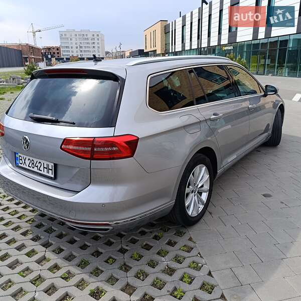 Универсал Volkswagen Passat 2018 в Хмельницком
