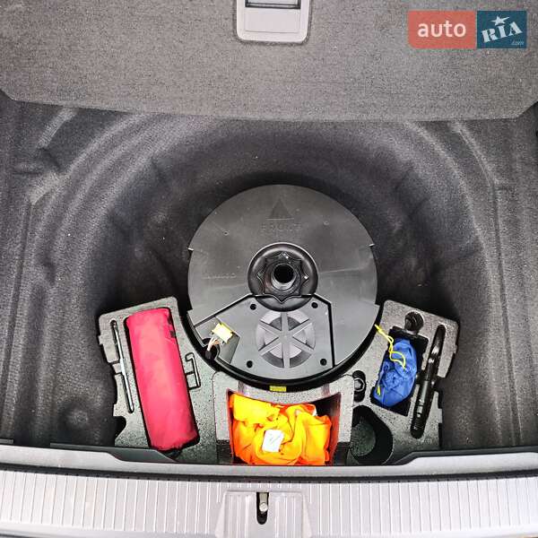 Универсал Volkswagen Passat 2018 в Хмельницком