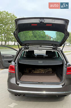 Универсал Volkswagen Passat 2012 в 
