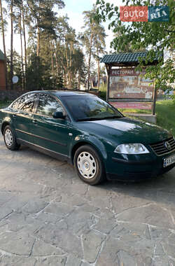 Седан Volkswagen Passat 2001 в 